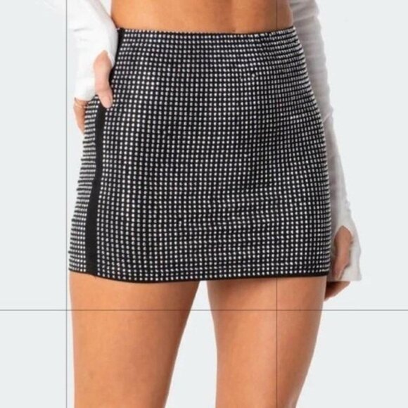 edikted ♡ trinity studded mini skirt - Picture 3 of 4